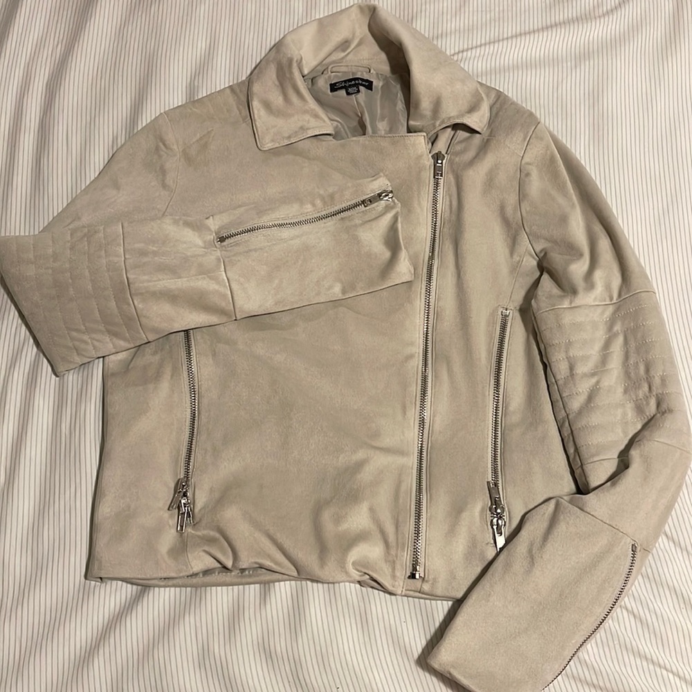 Super Soft Beige Jacket with Zipper